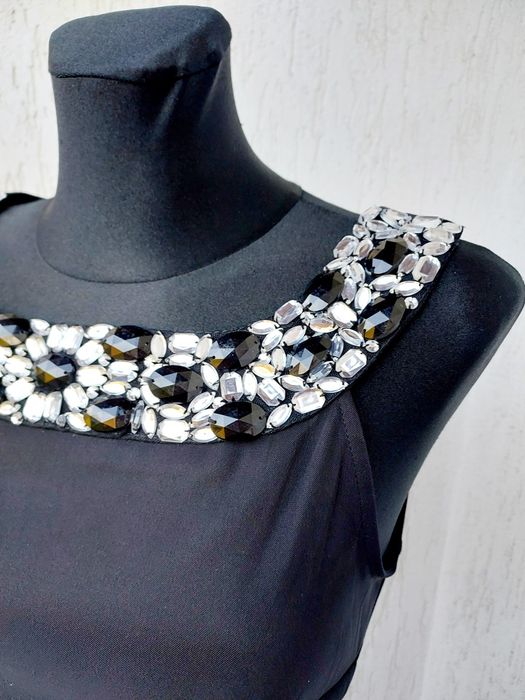 Sukienka z kryształkami w roz S/M.