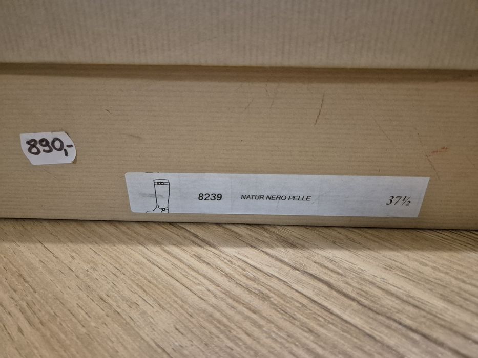 Buty zimowe 37,5 + wygodne pantofle