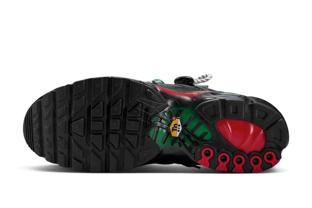Nike AIR MAX Plus Homecoming Black Mr African – Buty | IM4960–001