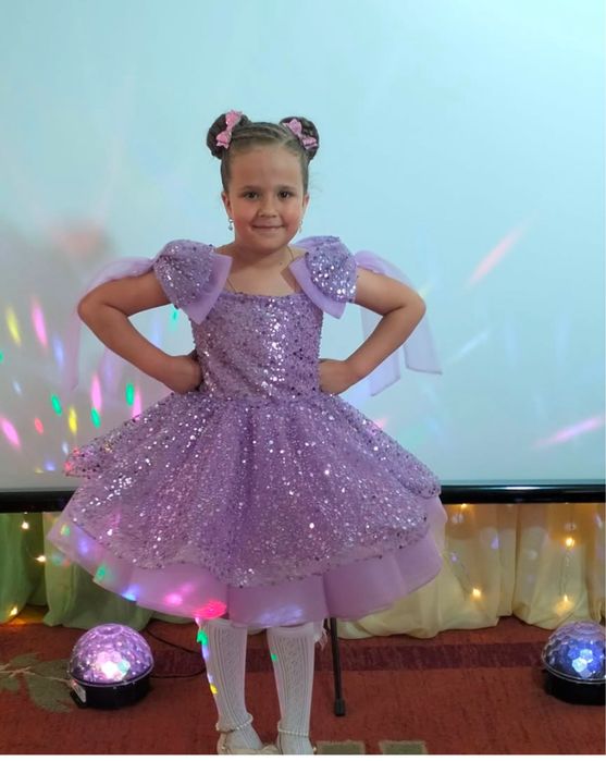 Прокат суконь і карнавальних костюмів. Рівне. Центр.