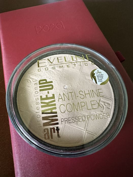 Matujący puder mineralny z jedwabiem - 31 TRANSPARENT