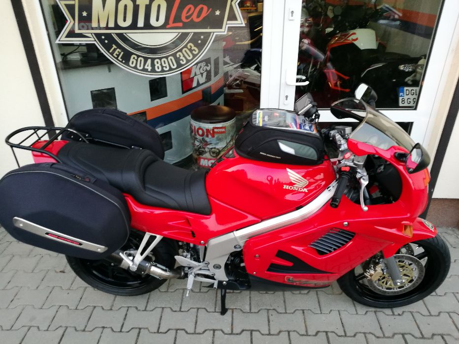 Honda VFR 750 RC 36 II     Model Kolekcjonerski !    IDEALNA !