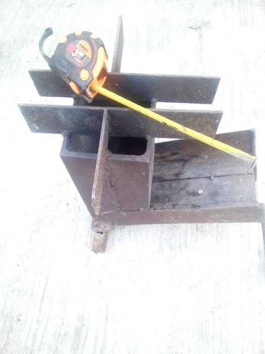 Продам ракетную печ  казаны для приготовления пищи маленькая буржуйка