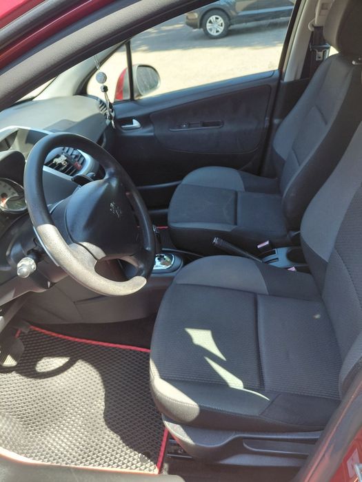 Peugeot 207 1,4AT