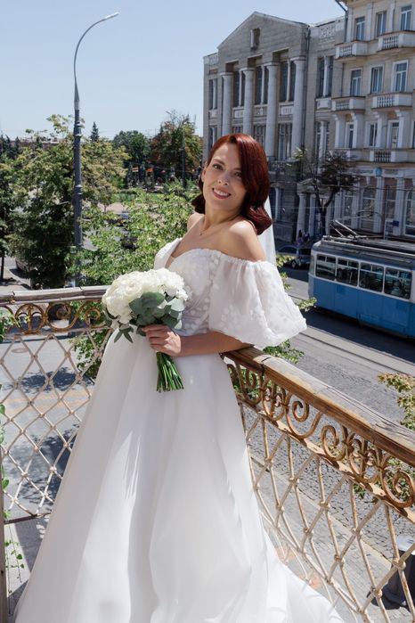 Ніжна весільна сукня (б/у) (м. Вінниця)
