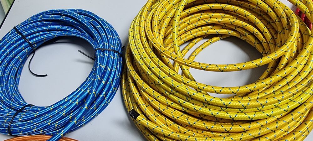 Бронепровод в тканевой оплетке