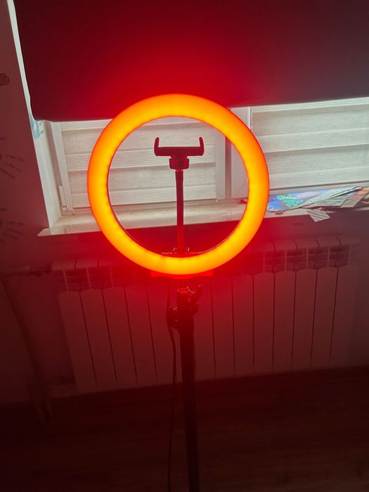 Lampa pierścieniowa