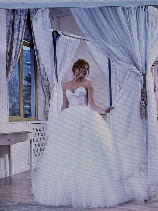 Весільна сукня . пропонуйте свою вартість