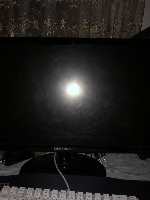 Монітор SAMSUNG 60 герц