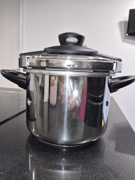 Panela de pressão Tegal