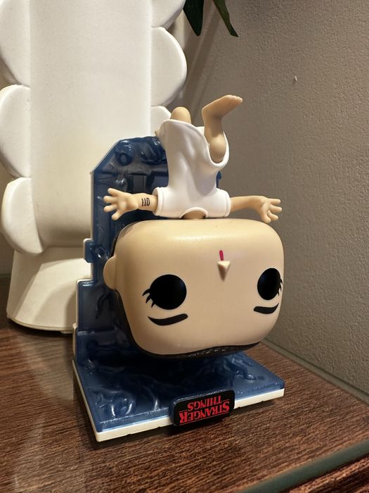 Funko Pop Eleven, Stranger Things [Exchange] Kinder Surprise Easter '2564552389369475121