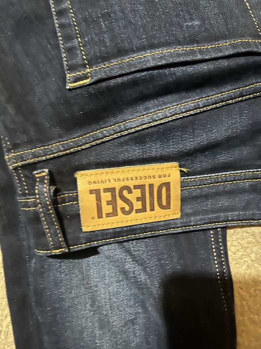 Продам Джинси Diesel
