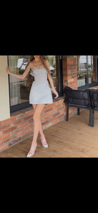 Випускна корсетна сукня