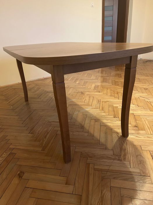 Stół rozkładany z dostawką