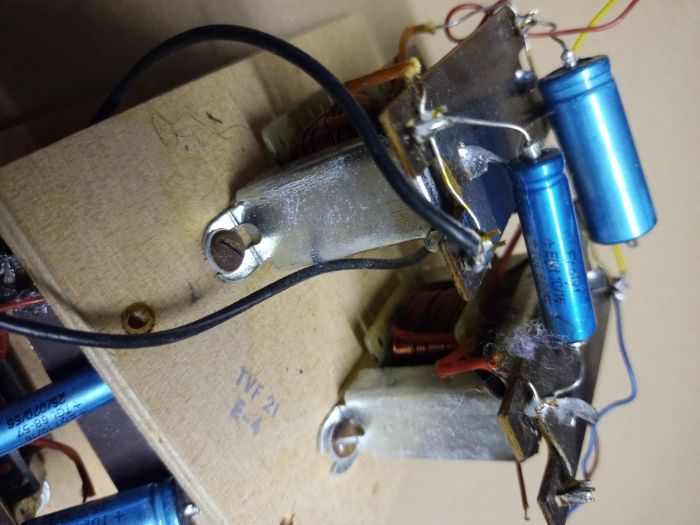 Zwrotnice TVF 21 do kolumn głośnikowych