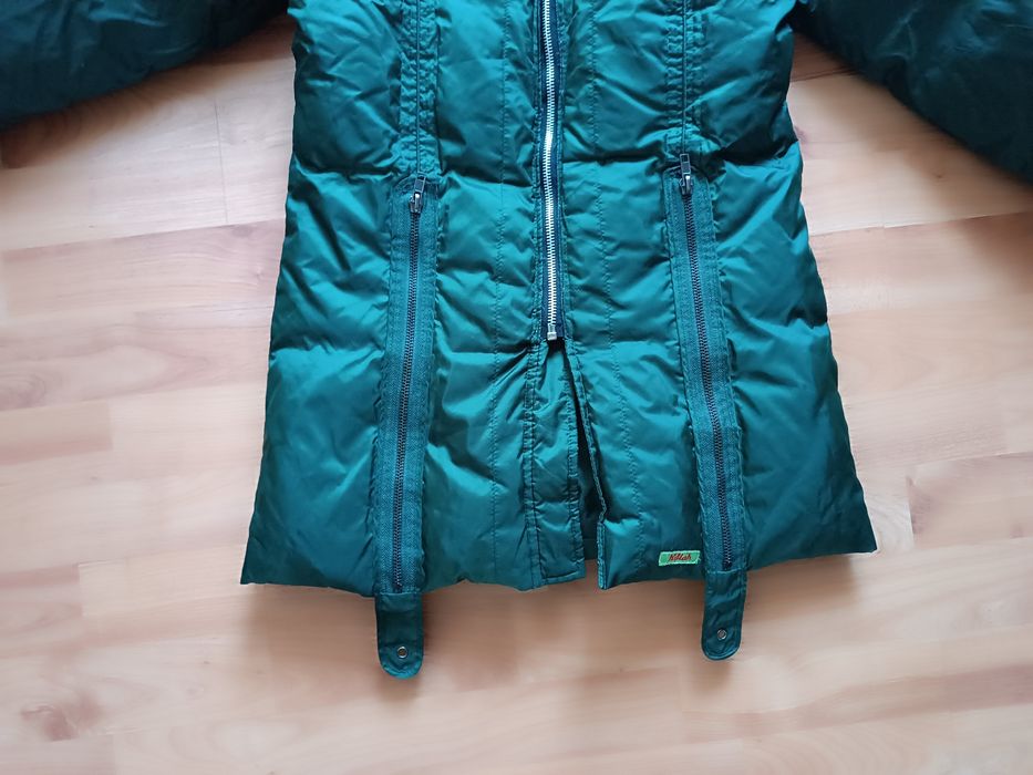 Пуховик на дівчинку