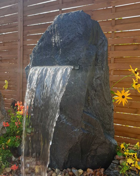 Fontanna ogrodowa wodospad wylewka oczko wodne