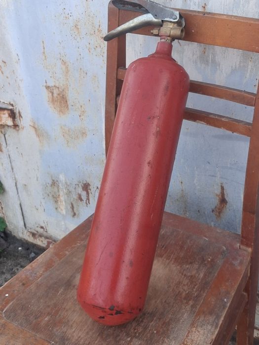 Запірно-пусков. пристр. вогнегасника,+ вогнегасник вуглекислотний ОУ-3