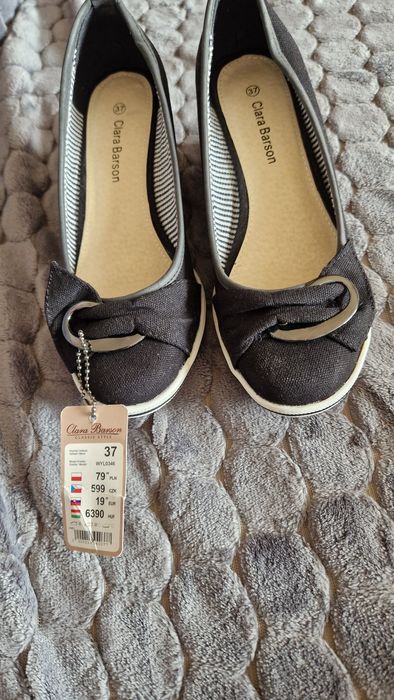 Buty czarne na klinie Nowe  37 Clara Barson.
