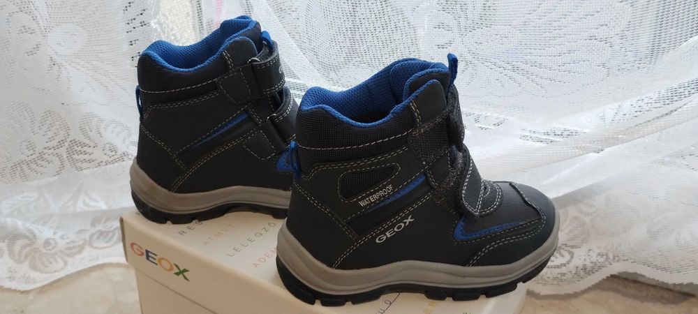 Buty zimowe dziecięce Geox rozmiar 25