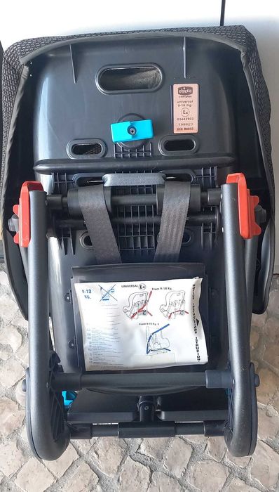 Cadeira Chicco para Crianças de Fixação ao Banco do Carro