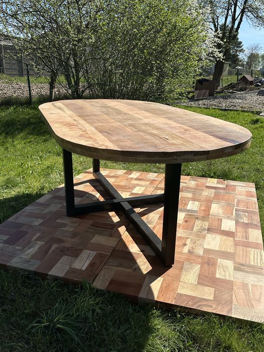 Eleganckie Stoły z Drewna Mango