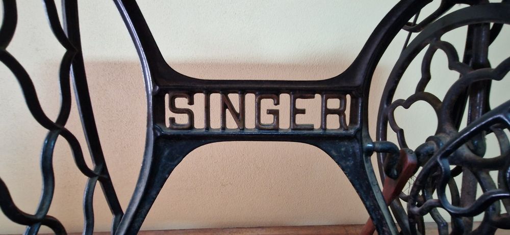 Máquina de Costura Singer 15K Antiga (1920) – Funcional