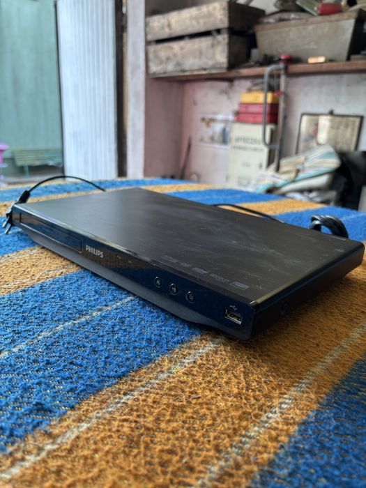 Ladne dvd philips bez pilot