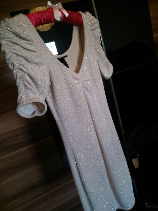 Sukienka H&M beżowa nude Brokat 34 xs