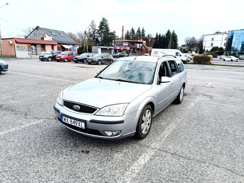 Ford Mondeo Mondeo 2006 do naprawy silnik dwa kaplety alu z oponami