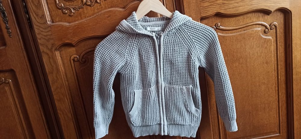 Sweter chłopięcy Reserved rozmiar 122