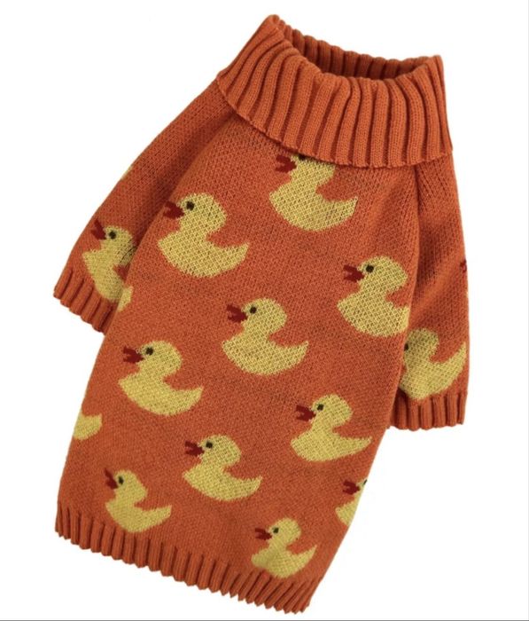 светр вʼязаний з каченятами для собак