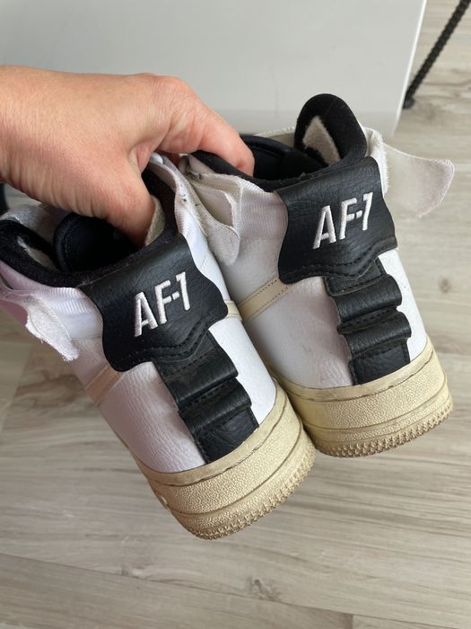 Buty damskie Nike Air Force 1 High Force is Female