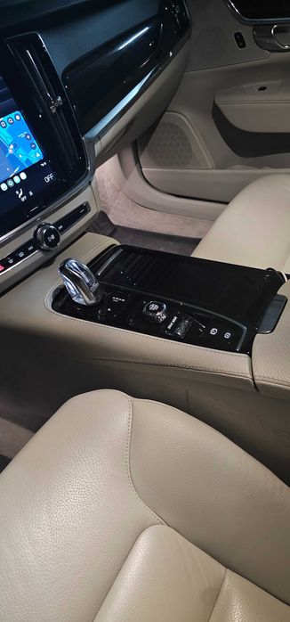 Volvo V90 T8 Plug-in Hybrid Momentum AWD Geartronic