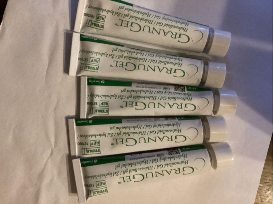 Granugel sterylny, opatrunek hydrokoloidowy w formie zelu. 15 g