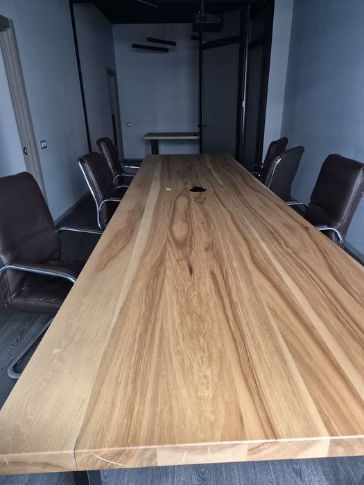 Стіл переговірний