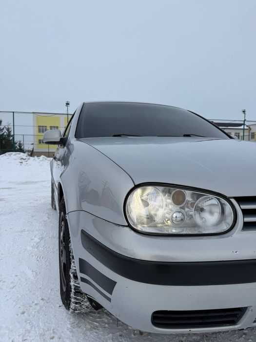 Продам Volkswagen Golf IV 1.6 газ/бензин, автомат