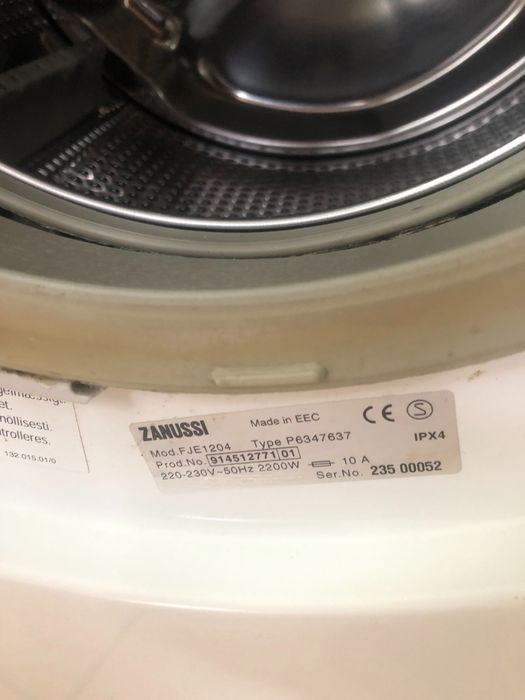 Продам стиральную машину ZANUSSI 1200 оборотов сушка