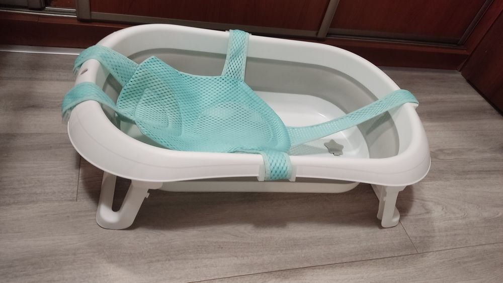 Wanienka składana z wkładką dla niemowlaka