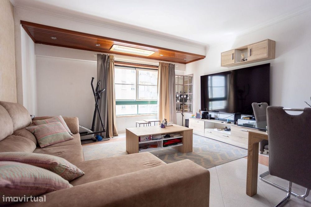 Apartamento T2 no Carregado