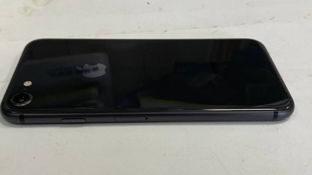 Iphone 8 64 gbbb