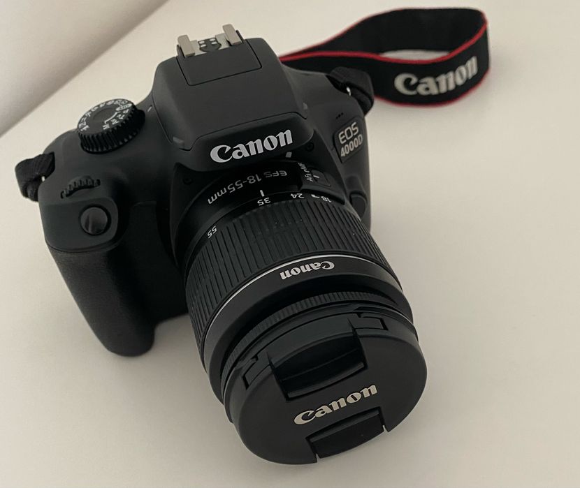 Câmara Canon EOS4000D