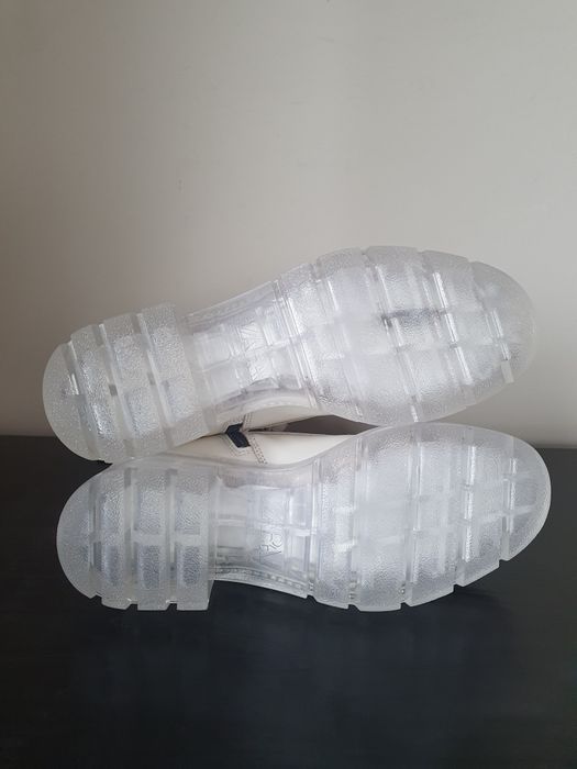 Buty ze skóry z Zary