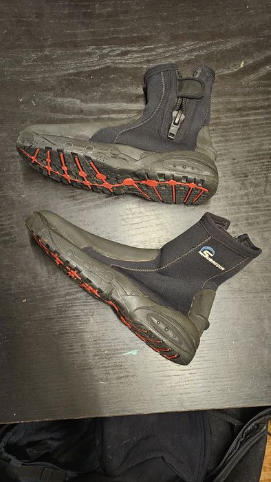 Botas mergulho como novas