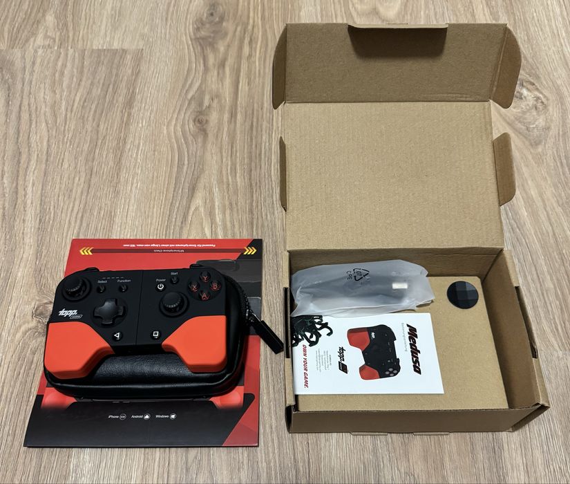 Topp Gaming Medusa – Bluetooth Controller for Smartphone (Brand New in Box)64750582632323121