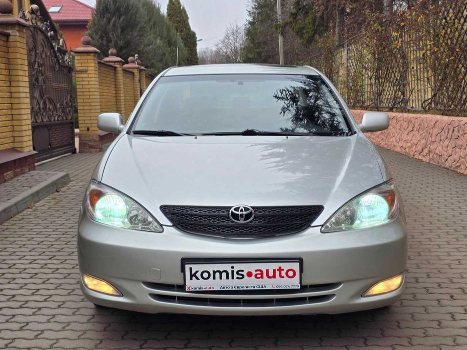 Продам  Toyota Camry 2003. Можна в розстрочку, під викуп.