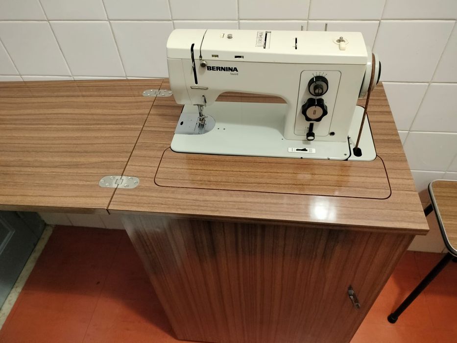 Máquina de Costura Bernina favorit 840