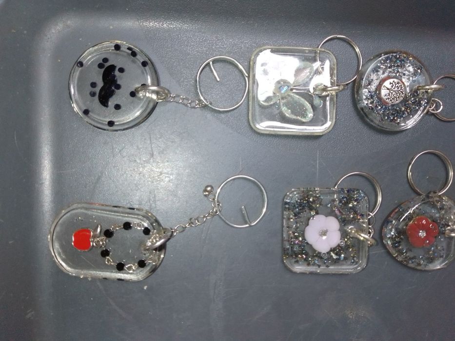 Porta chaves/pendente em resina