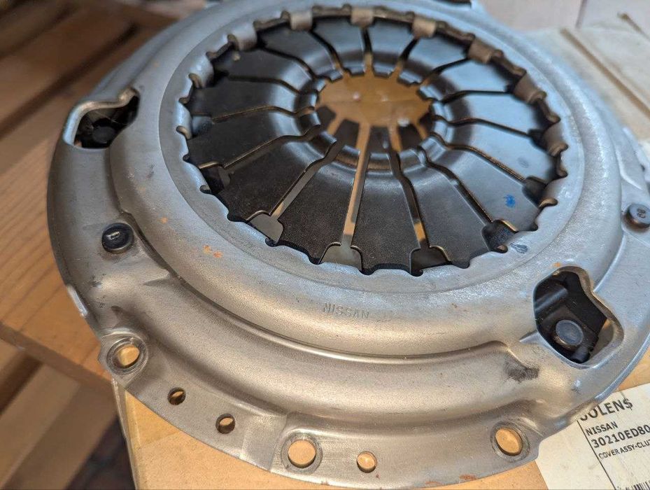 Корзина зчеплення 30210ED80A nissan x-trail 2,0 , qasqai 2,0: 1