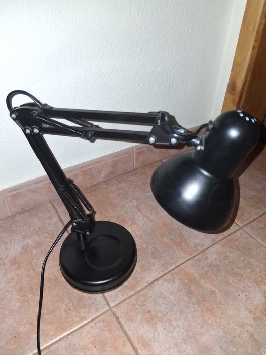Candeeiro de mesa flexível